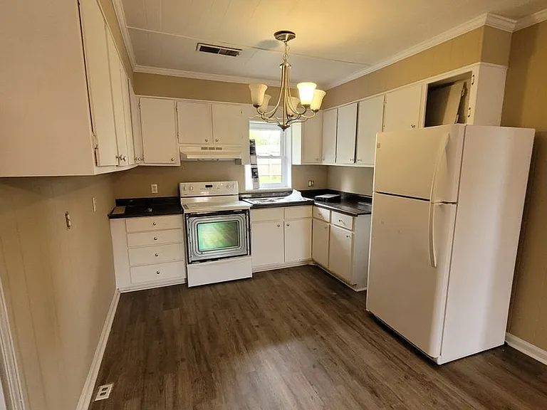 70 Highway 98 E #1 — Photo 10
