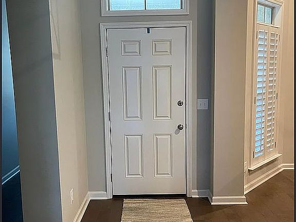 3rd image of 9335 Crescent Lodge Cir