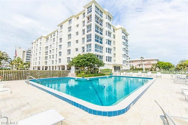 1st image of 1900 Gulf Shore Blvd N APT 403