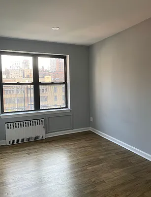 Rented by Current Real Estate Advisors | media 8