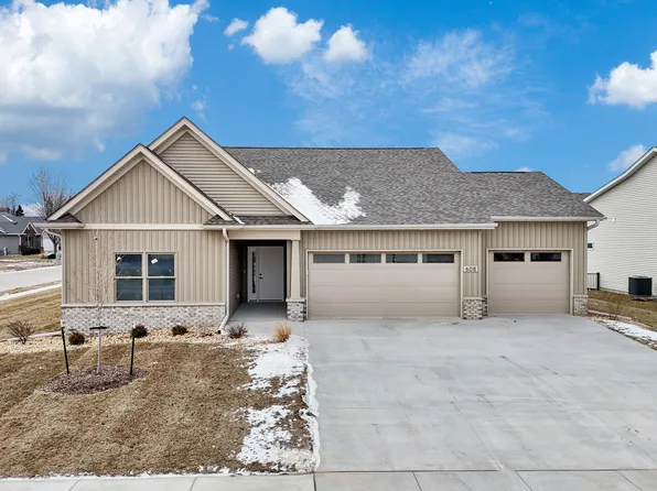 606 Kevin Rd, Blue Grass, IA 52726