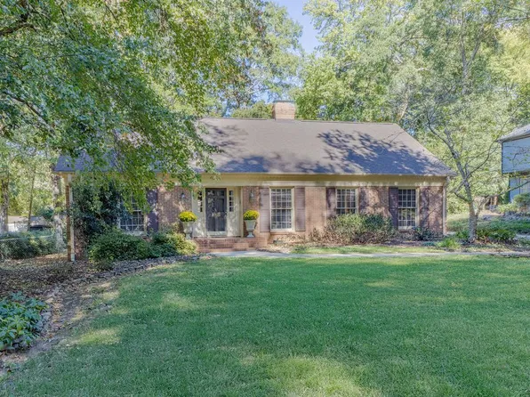 5925 Deveron Dr, Charlotte, NC 28211