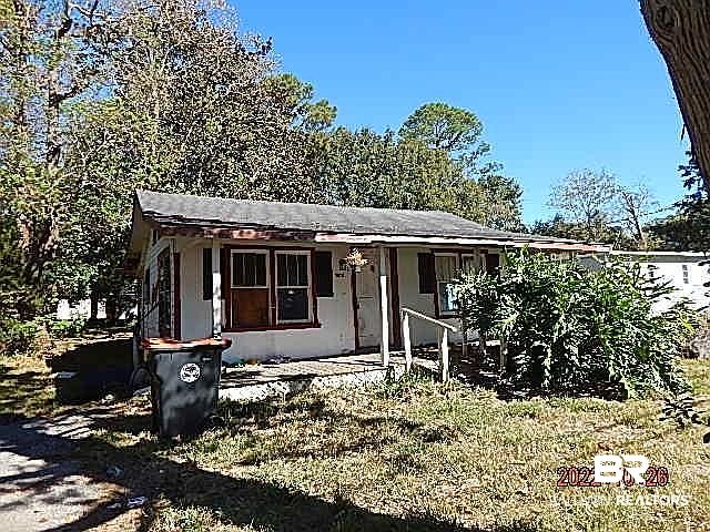 1st image of 202 W Banyan St