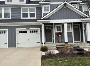 8921 Barrington Ln, Jenison, MI 49428