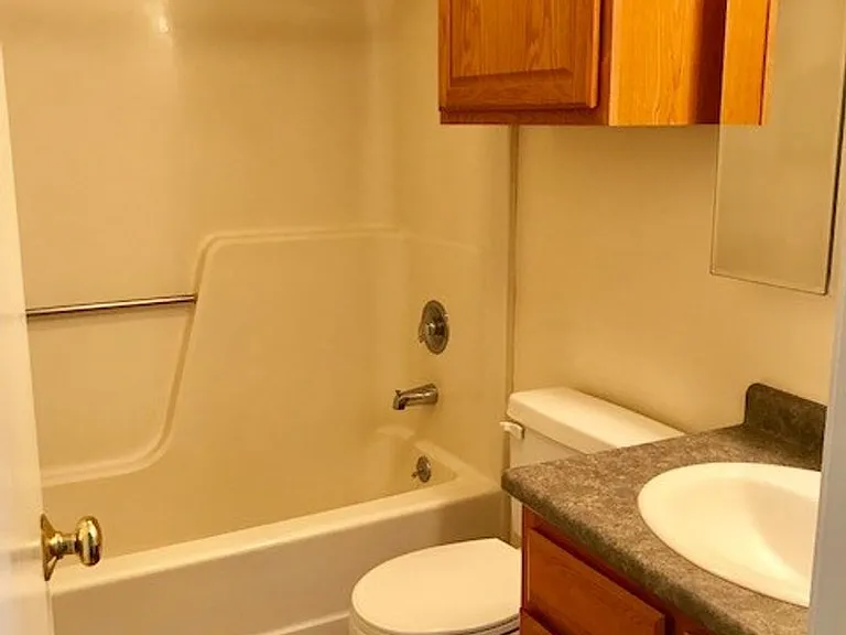 2G Salmon St — Photo 11