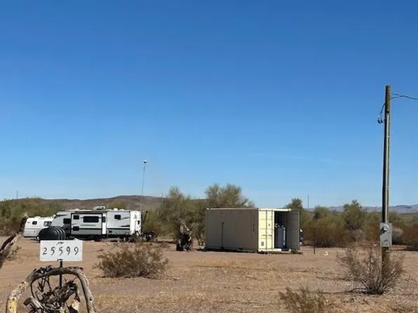 25599 La Posa Rd, Bouse, AZ 85325