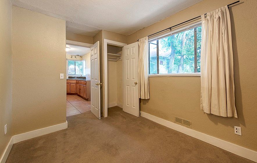 735-737 19th Bedroom