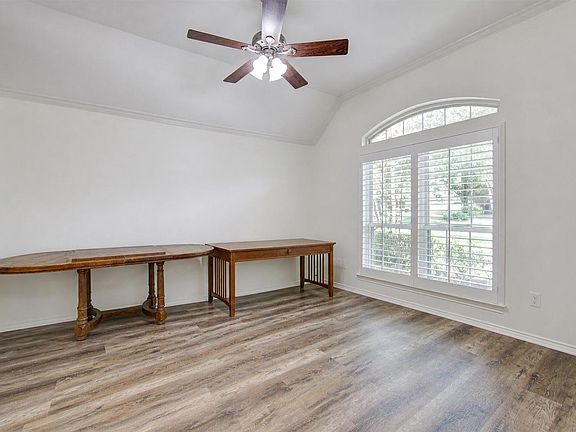 4th image of 1411 Lake Pauline Ct