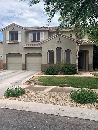 3668 E Parkview Dr Photo 1