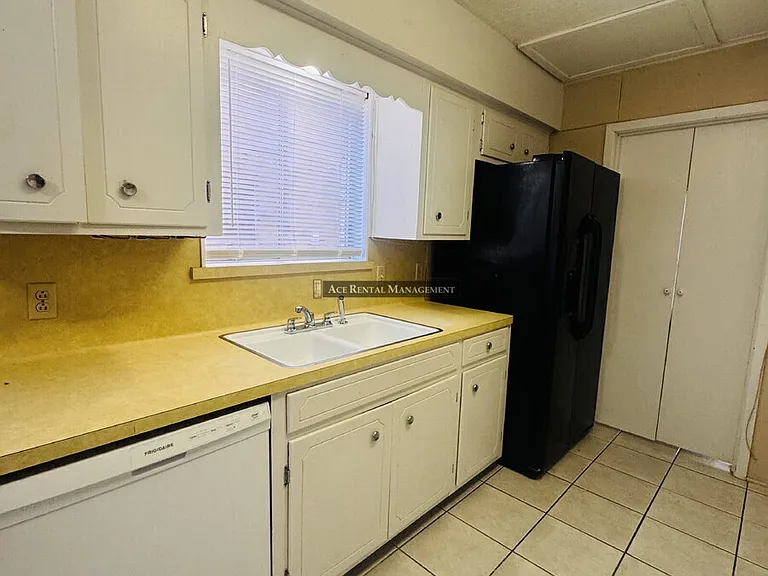 331 Pinchback Rd — Photo 9