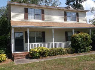 101 Country Village Ct, Greenwood, SC 29649