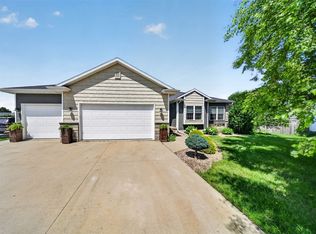 168 Free Bird Ct, Palo, IA 52324