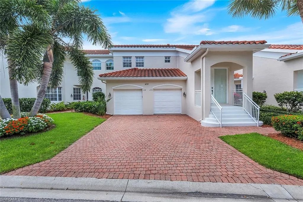 2 bed, 2.0 bath, 1349 sqft, $6,500 — Photo 3