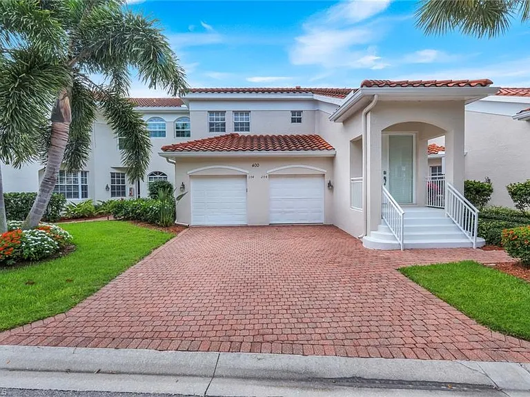 400 L Ambiance Cir #104 — Photo 3