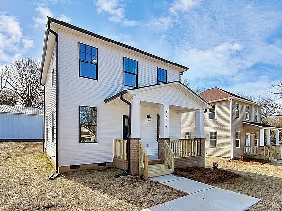 4th image of 307 W Norment Ave