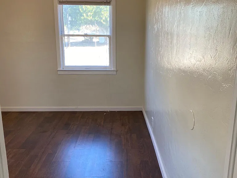 1035 W Peralta Way — Photo 12