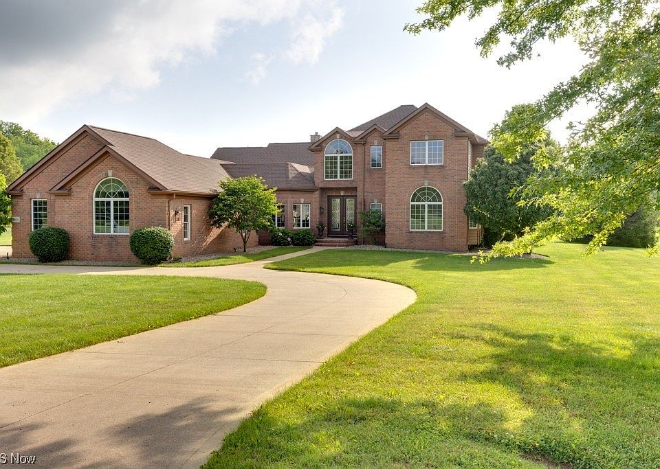 1st image of 2081 Majesty Ct