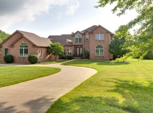 2081 Majesty Ct, Akron, OH 44333