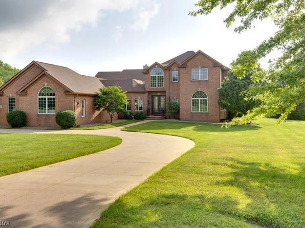 2081 Majesty Ct, Akron, OH 44333