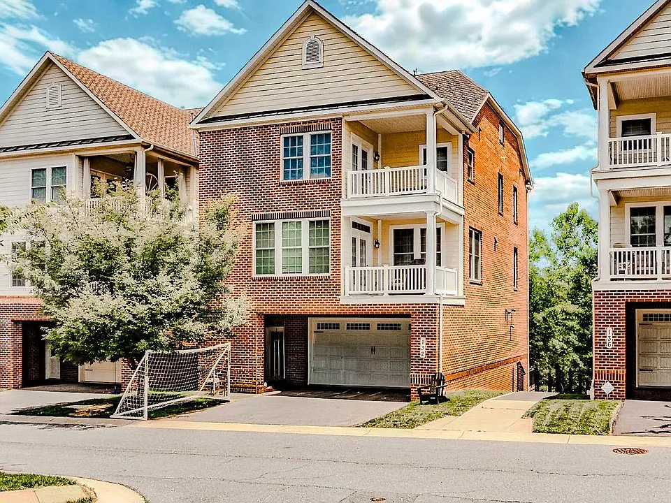 132 Liriope Pl