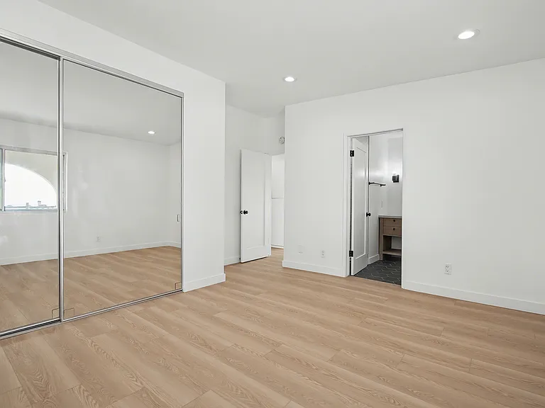 1454 Monterey Blvd #H — Photo 8