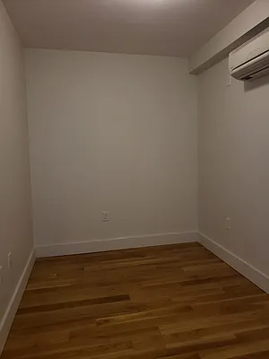 Rented by Lodger Corp | media 10