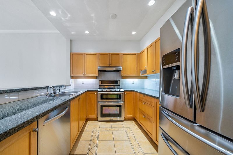 North Vancouver Apartment for rent - 3 Bedrooms in North Vancouver