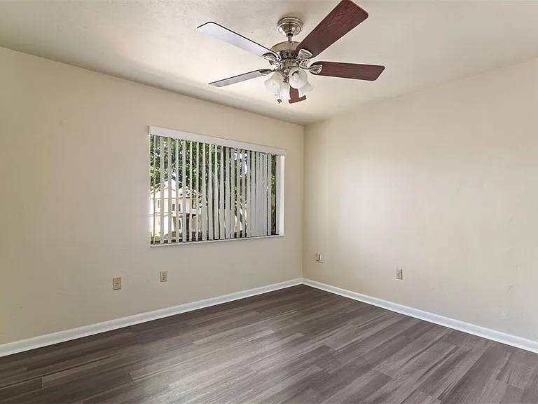 2635 SW 35th Pl #301 — Photo 18