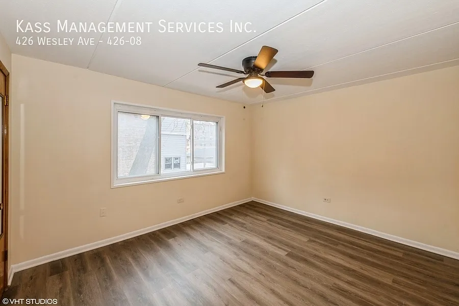 Building Photo - 426 Wesley Ave #8