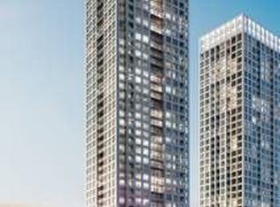 36 Elm Dr W #1505, Mississauga, ON L5B 0N3