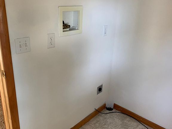4th image of 91 N Buena Vista St APT C