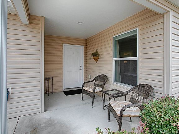 2nd image of 849 Amber Ct #942