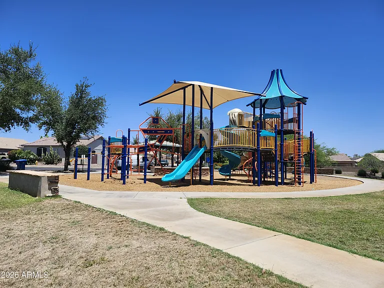 17938 W Port Royale Ln — Photo 25