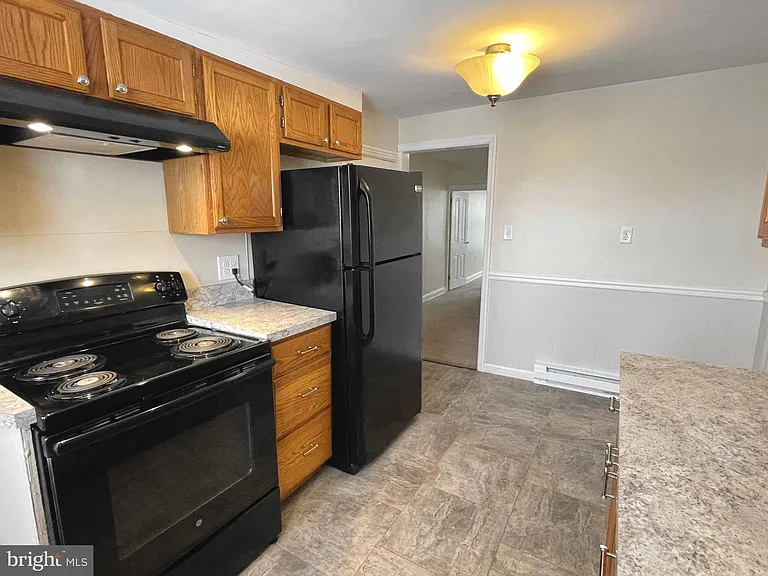 24 E High St #C — Photo 3