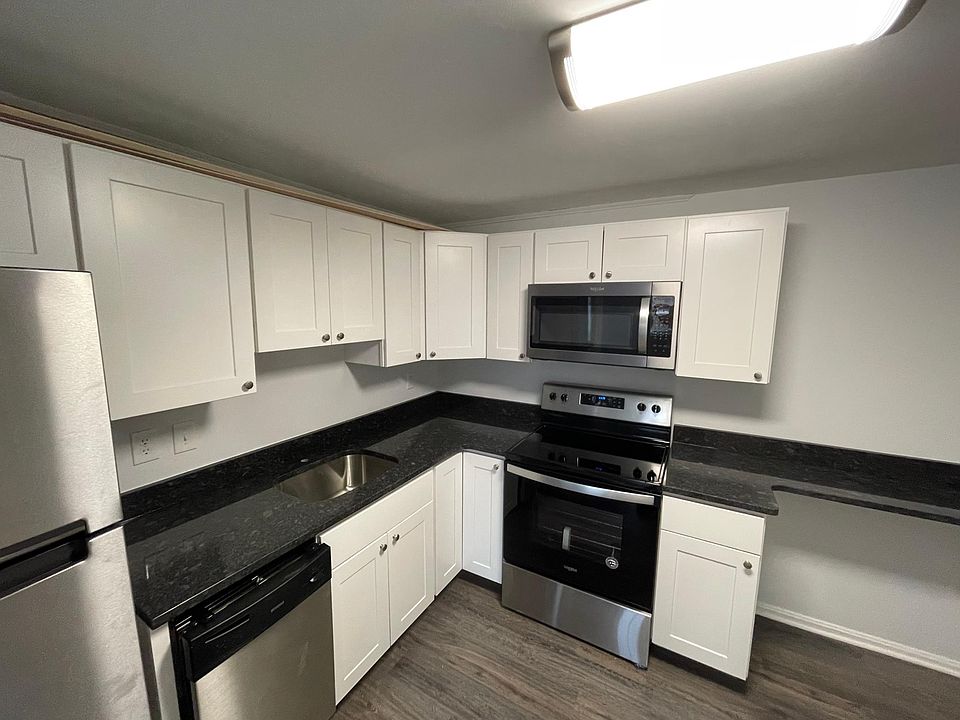 1st image of 232 Low St APT 18