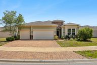 Lemon Grass Ln-2805-001.jpg