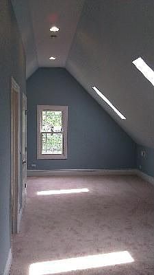 5th image of 1824 W Cuyler Ave #1