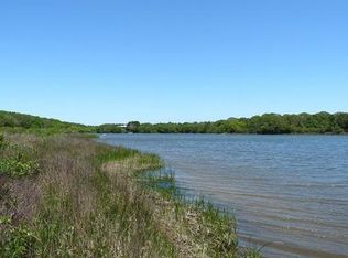 5 Briggs Rd, Edgartown, MA 02539