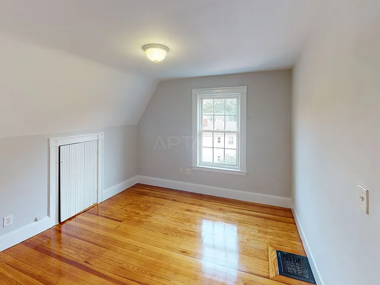 253 Arlington St #2-DUPE2 — Photo 2