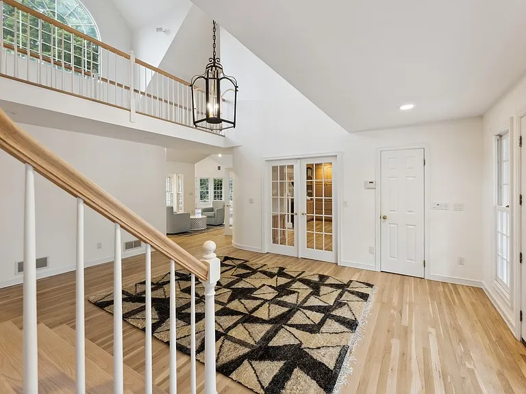 62 Beach Ln — Photo 11