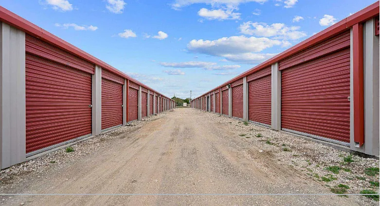 Refugio Self Storage - A01 (10x10) — Photo 2