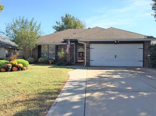1704 Park Lane Dr, Edmond, OK 73003