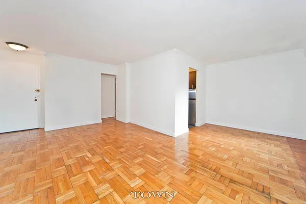 Rented by Town Residential | media 4