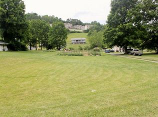 4019 E Cumberland Rd, Bluefield, WV 24701