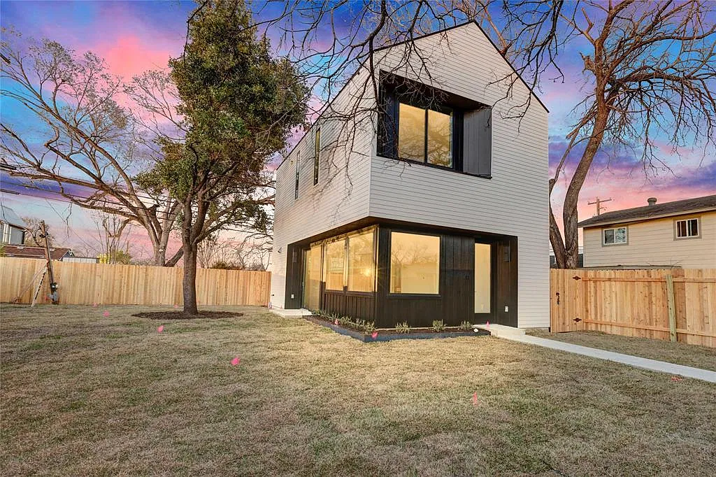 2 bed, 2.5 bath, 1100 sqft, $3,500 — Photo 1
