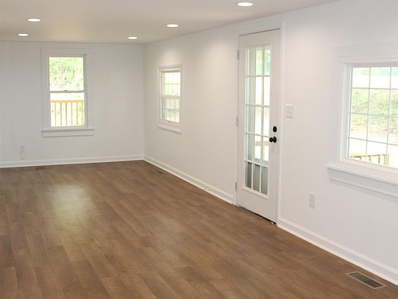 2nd image of 354 County Road 353