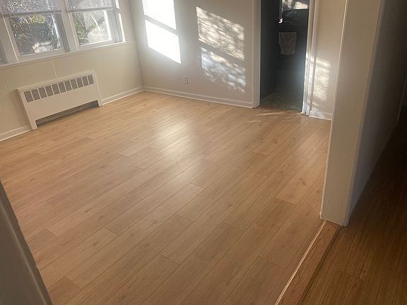 4th image of 475 W Chester St #2