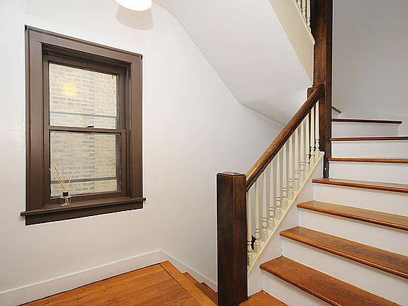 3rd image of 8916 N Skokie Blvd