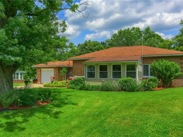 1059 Old Princeton Rd, New Castle, PA 16101