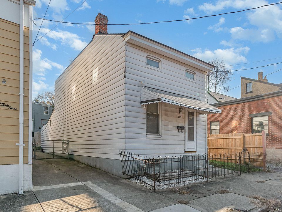 1st image of 935 Boone St